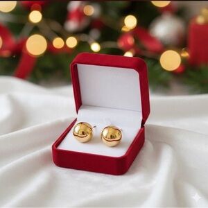 Elegant Gold Sphere Earrings